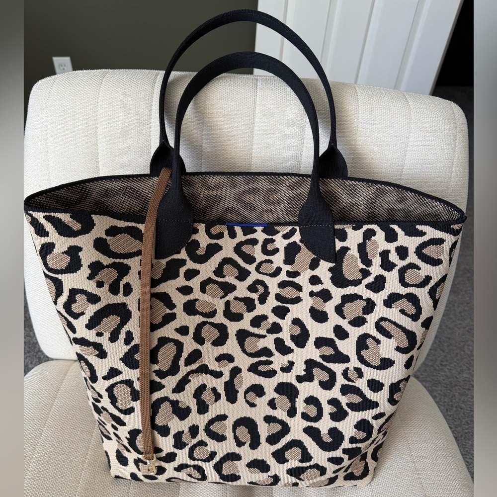 Rothy’s lightweight tote - leopard